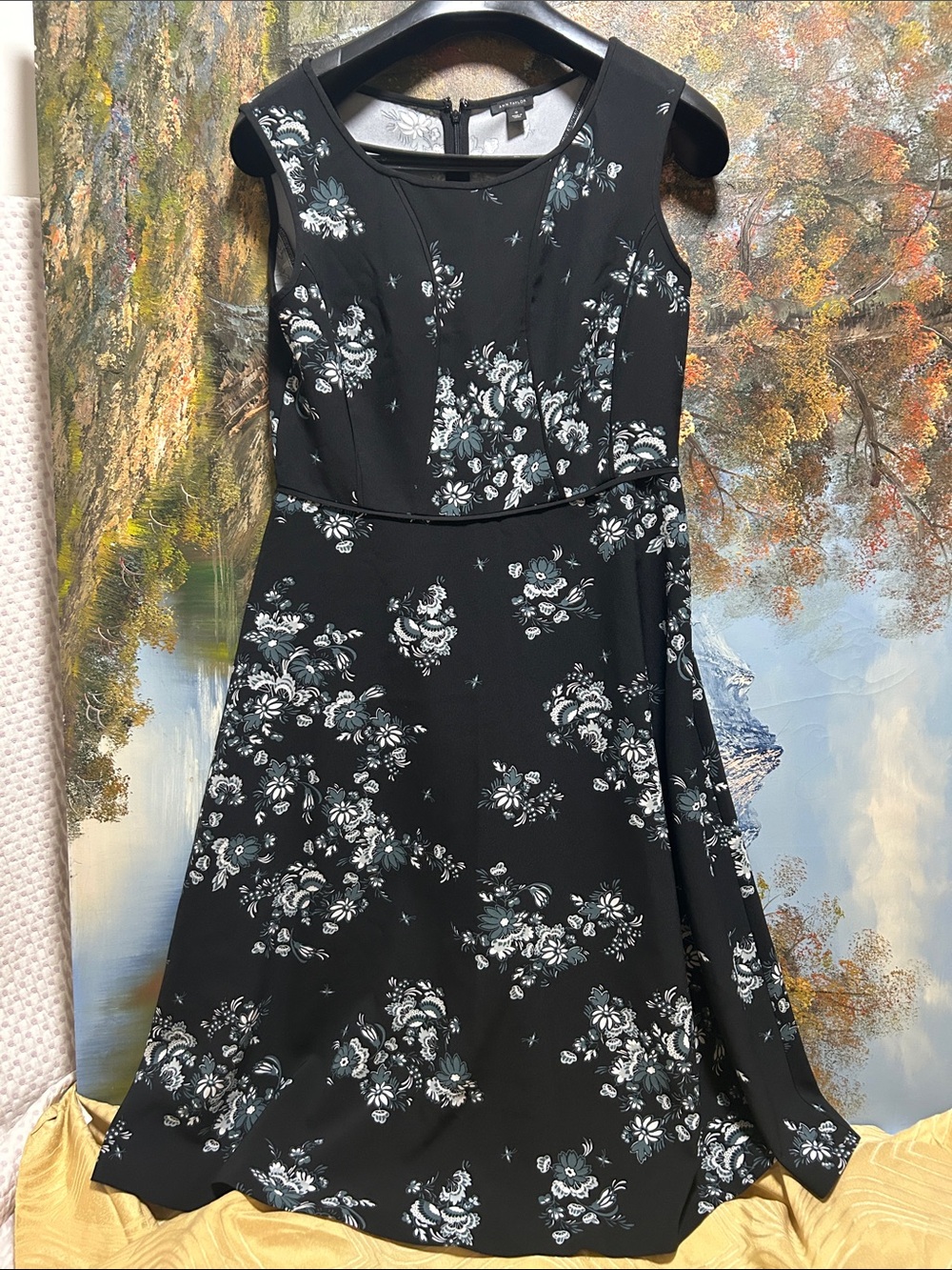 ANN TAYLOR Black Floral Fit-and-Flare Dress.